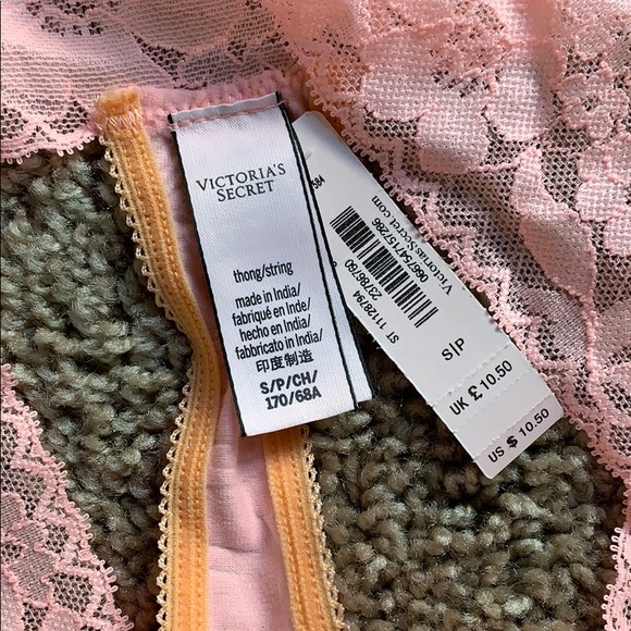 NWT Victoria’s Secret thong - Picture 3 of 3